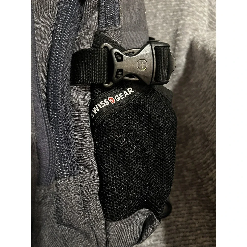 SwissGear 1900 ScanSmart Backpack - fits up to 17
